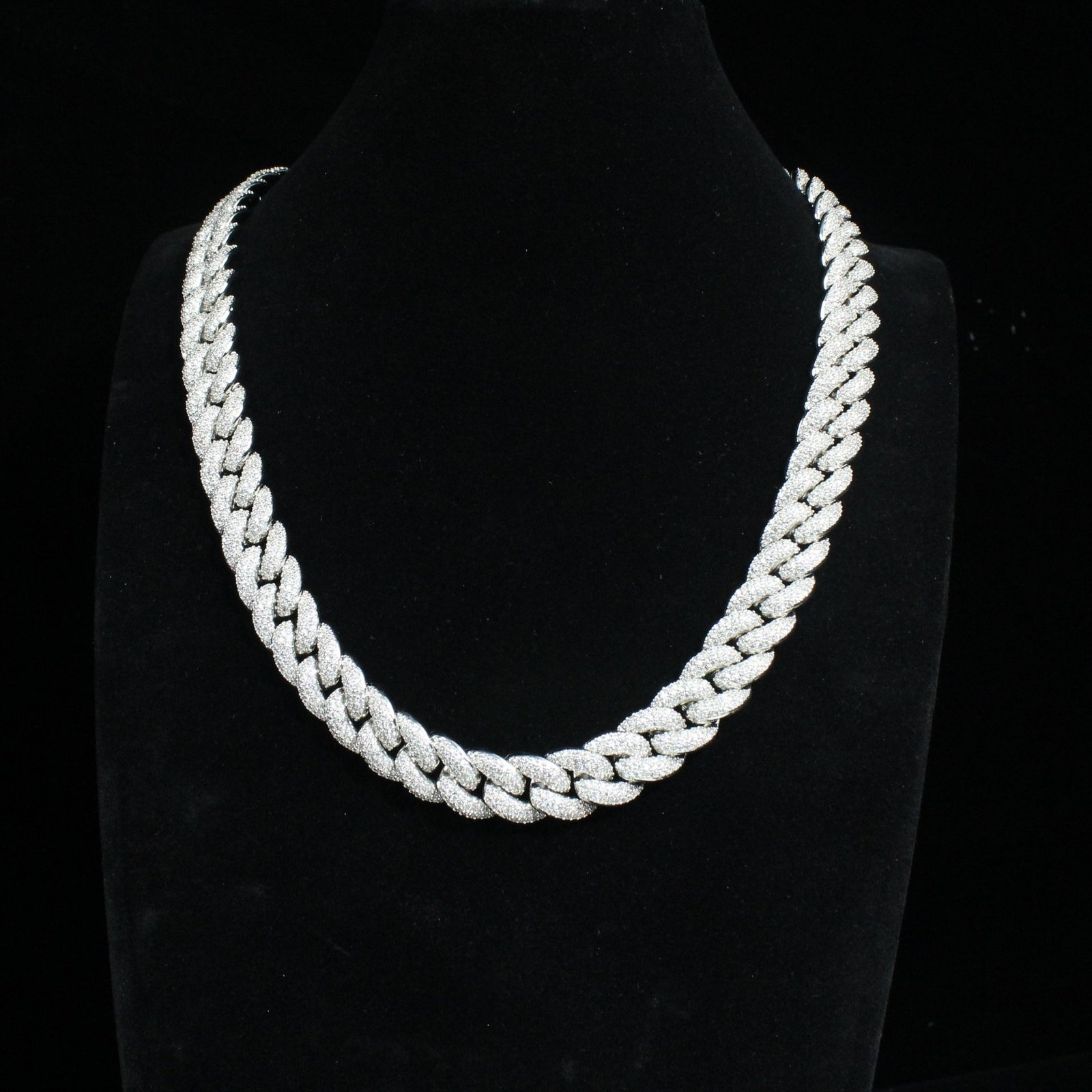 14mm 3-Row Bubble Iced Cuban Chain 14mm 3-Row Bubble Iced Cuban Chain
