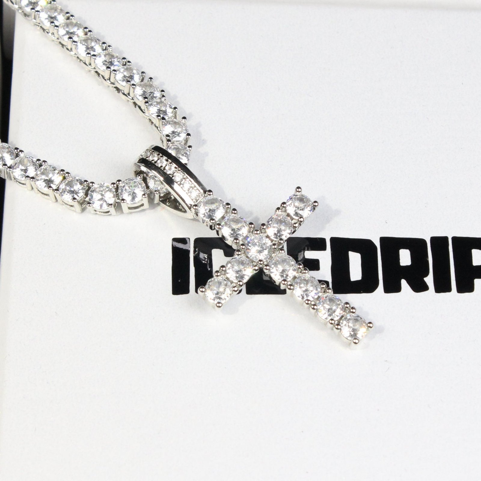 18K GOLD-PLATED ICED BLING CROSS PENDANT（CHAIN）