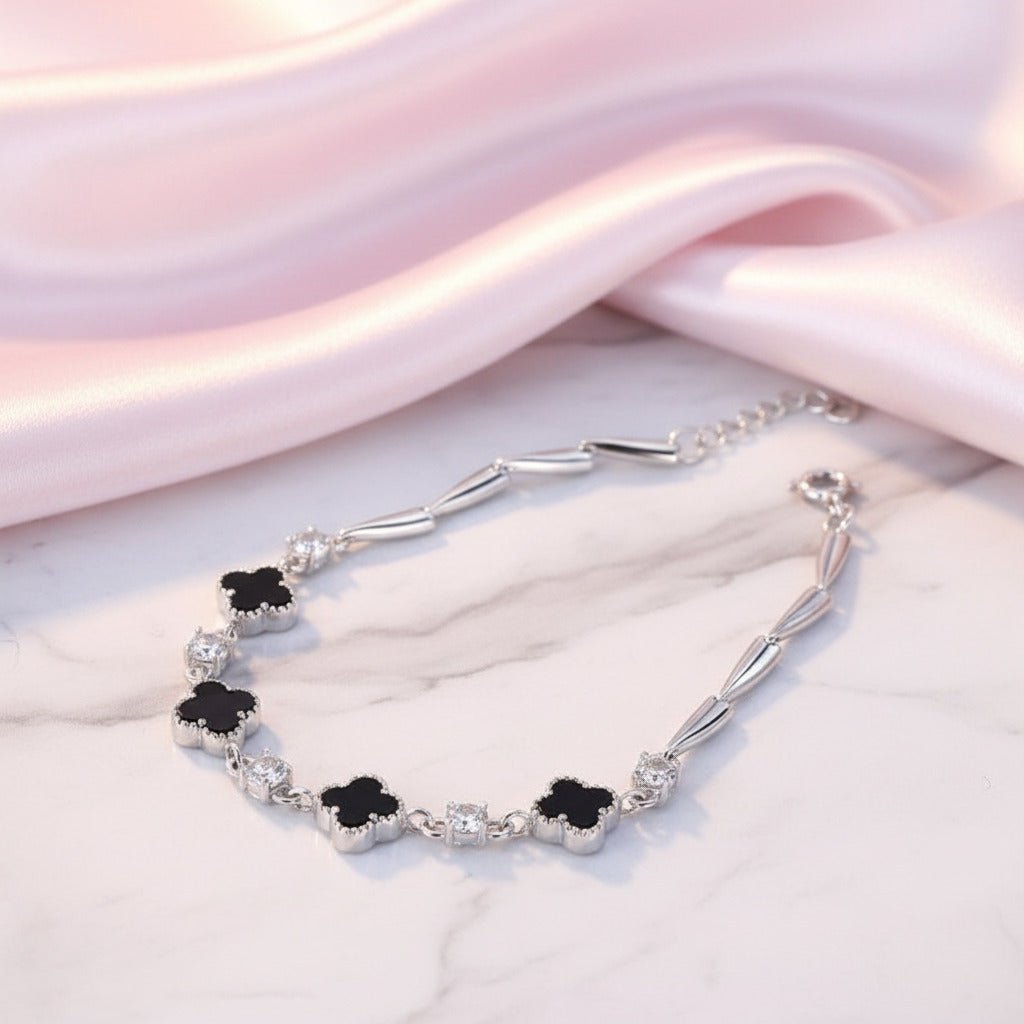 Black Clover Shape Bracelet
