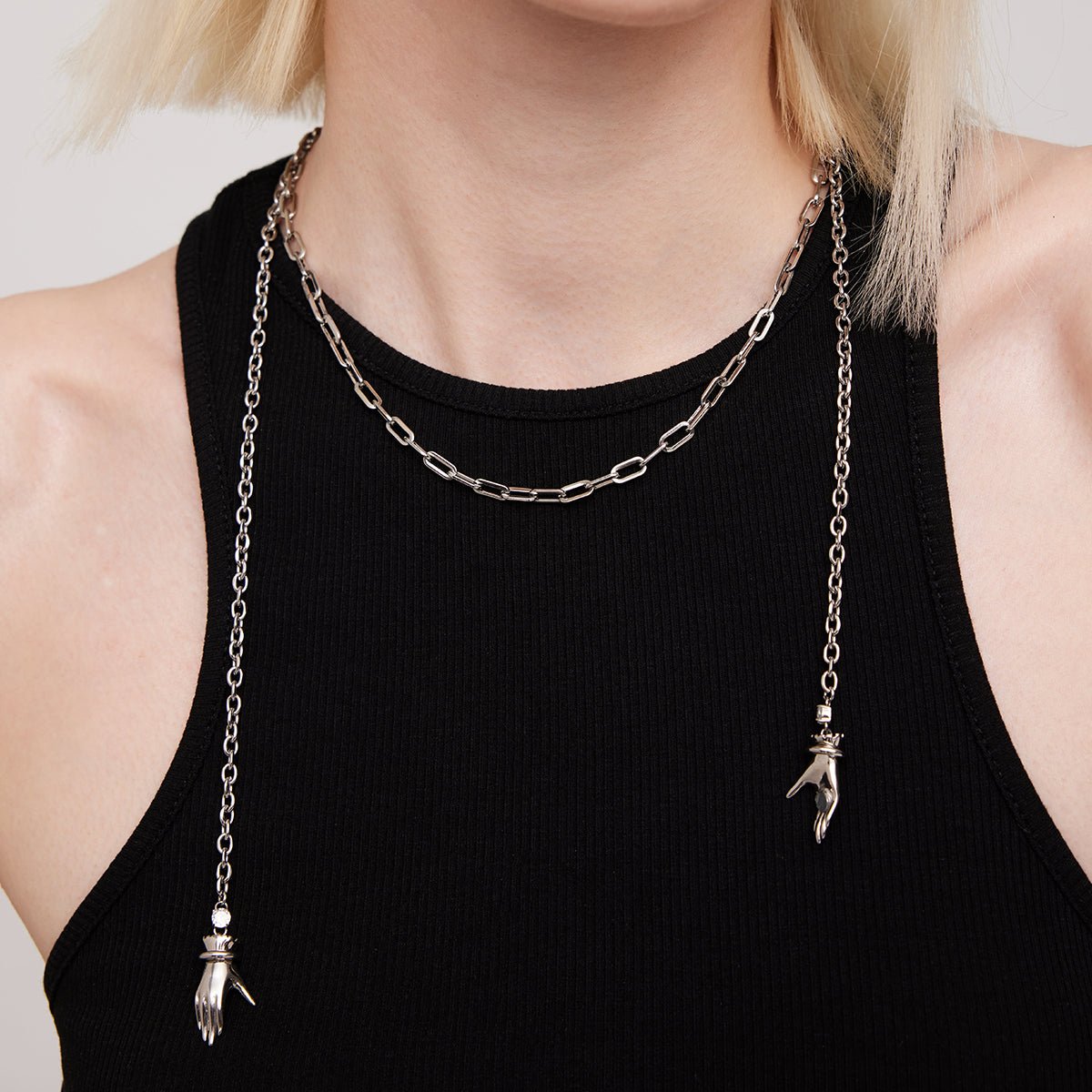 BLACK GLOVES BLACK GLASS DOUBLE MAGIC GLOVES MAGNETIC PENDANT NECKLACE