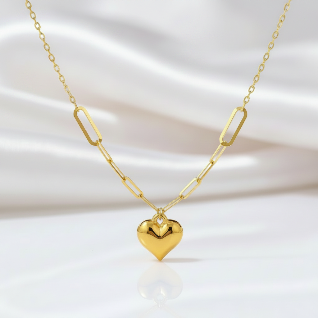 Classic 18k Yellow Gold Heart Pendant Necklace