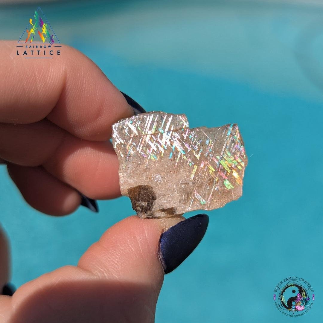 Collector’s Rare Rainbow Lattice Sunstone from Australia 7 Carat Gem