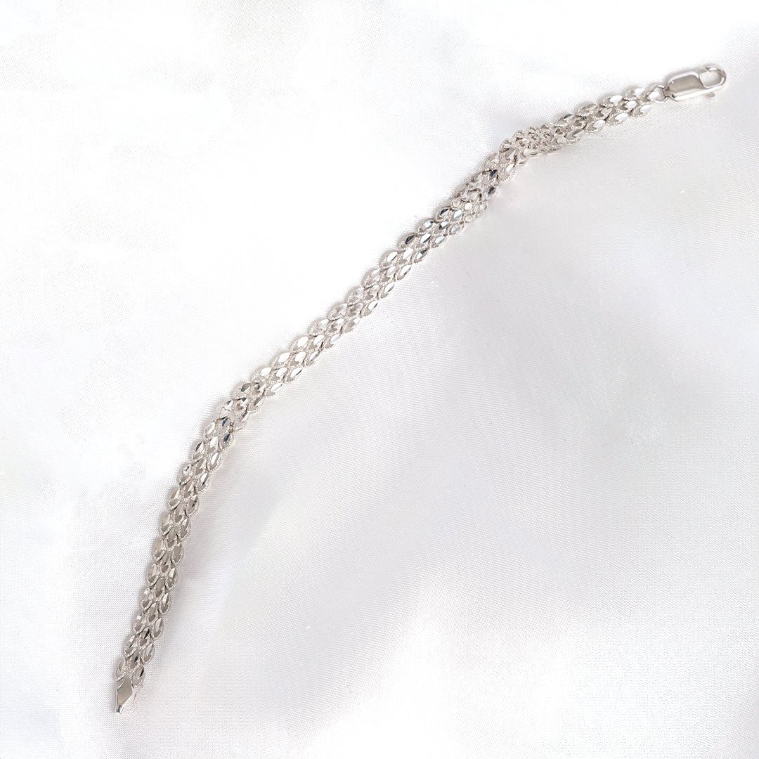 Detailed 14KT Gold Bracelet – Available in Yellow or White Gold