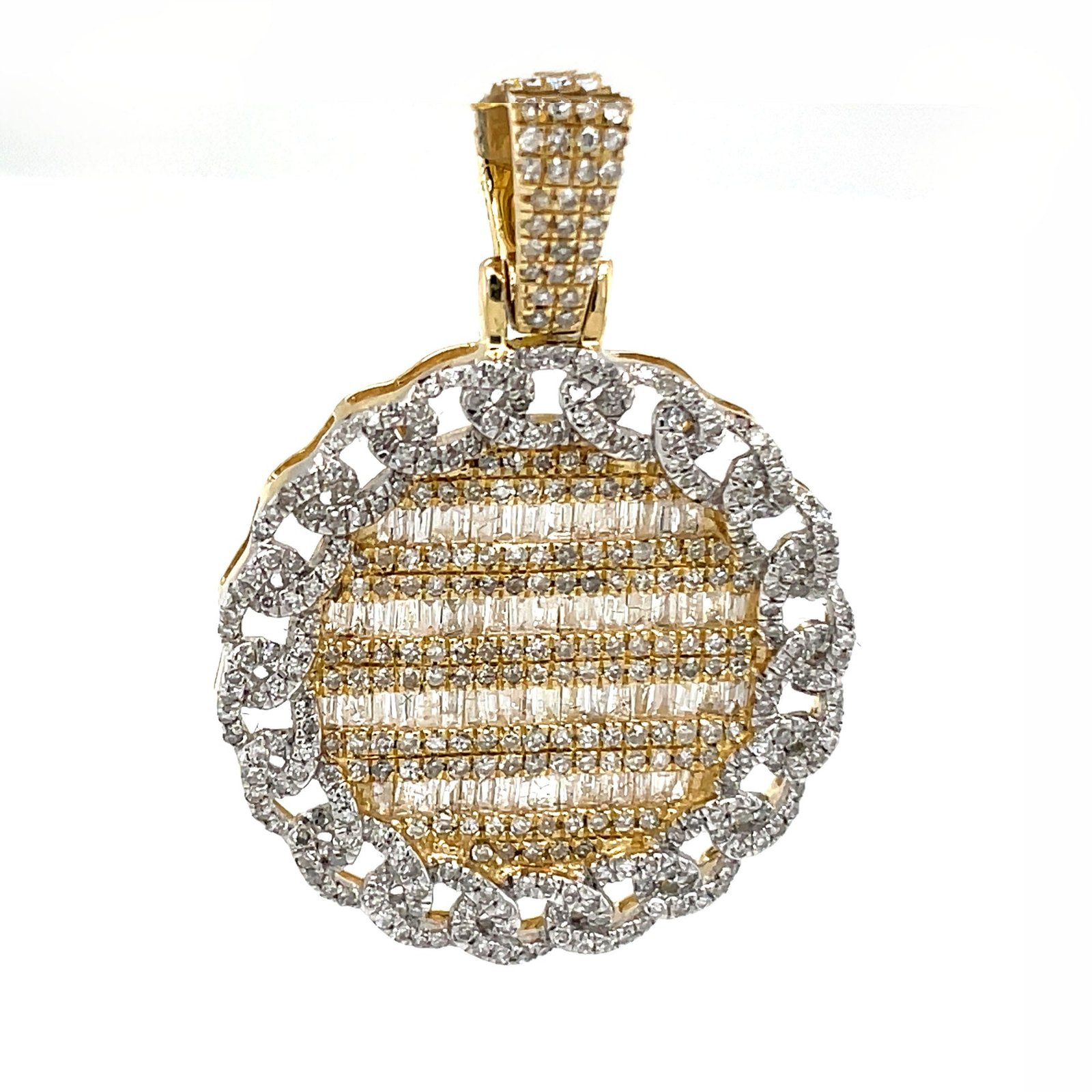 Diamond Round Medallion Pendant – 0.84 Carats In 10kt Yellow Gold