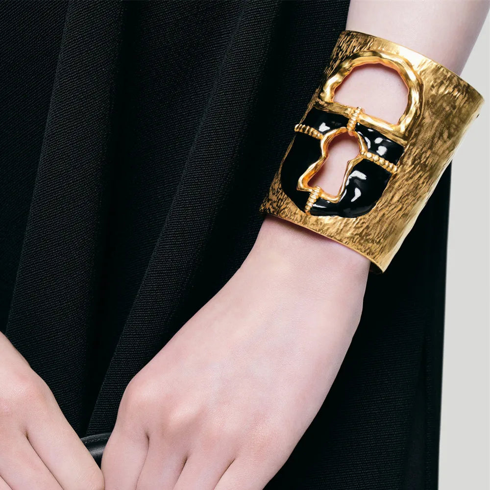 Gold-Plated Zinc Alloy Cuff Bracelet Lock — Gold | KIMLUD