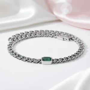 Green Cushion-cut Stone Cuban Clavicle Chain Necklace