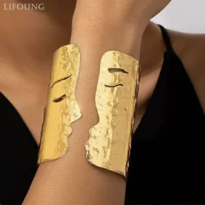Hammered Gold-Tone Cuff Bangle With Edge Detailing — Gold | KIMLUD