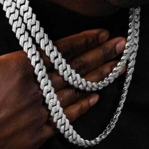 Iced Cuban Chain In White Gold