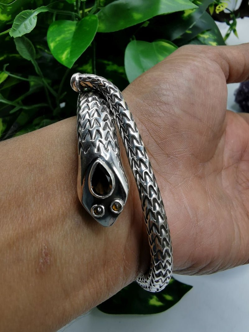 Snake design bracelet made in 925 silver with garnet stone used as eye | gifts for her | gifts for girlfriend | gifts for mom